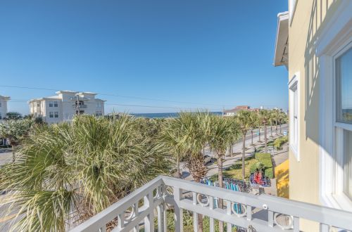Inn at Gulf Place #311 - Sunshine in the Inn