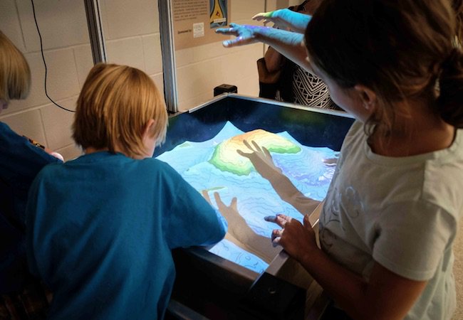 Kids at the Emerald Coast Science Center Museum