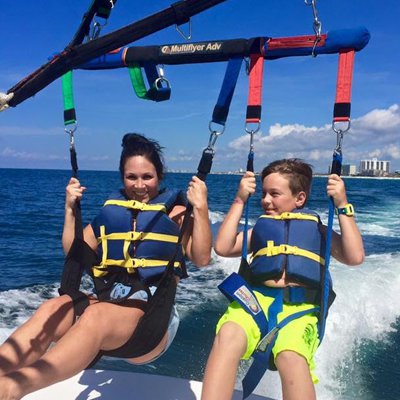 Two people parasailing in Fort Walton Bach, FL